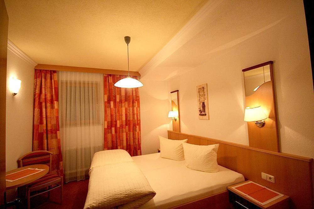 Haus Raetia Serfaus Quarto foto